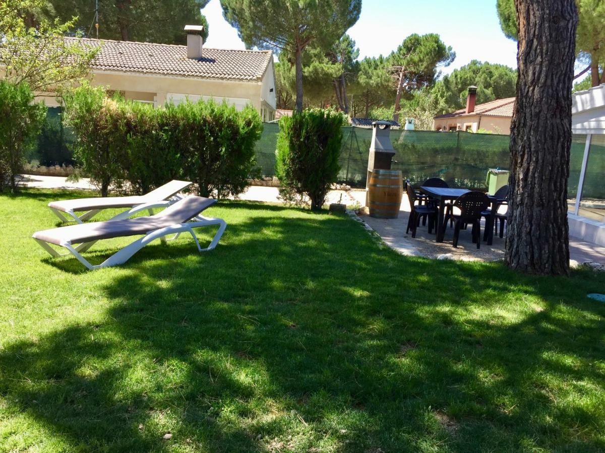 Chalet Medina Del Campo Entrepinares El Campillo  外观 照片